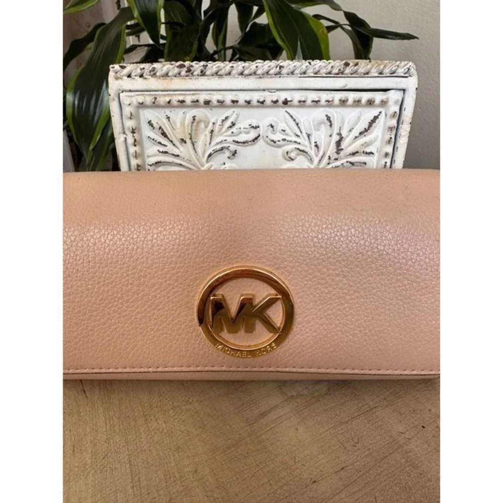 Michael Kors Fulton Flap Continental Light Tan Pebble Leather MK Wallet